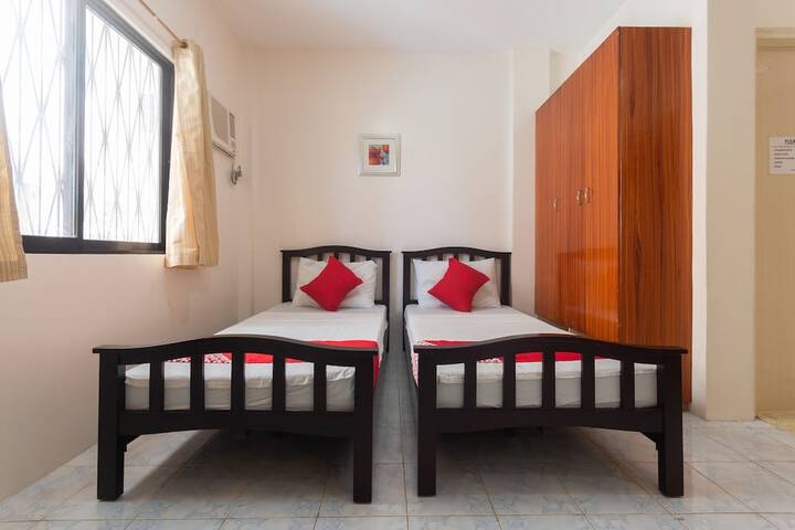 Room 6 of 23