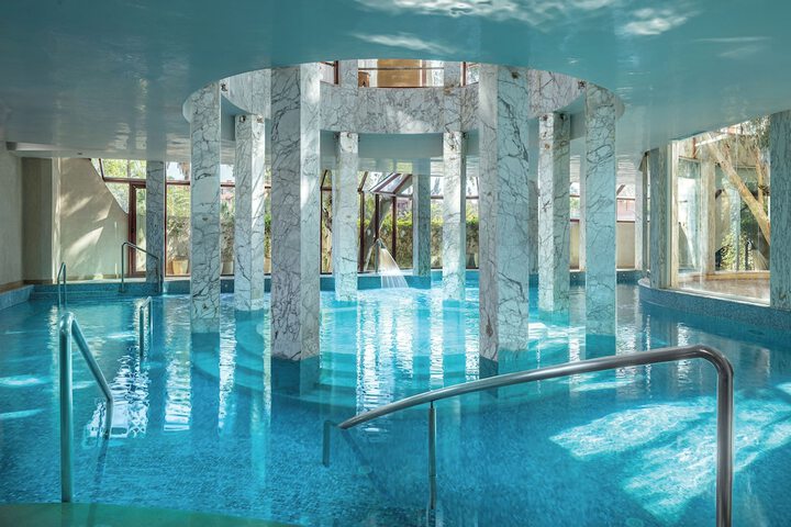 Pool 42 of 75