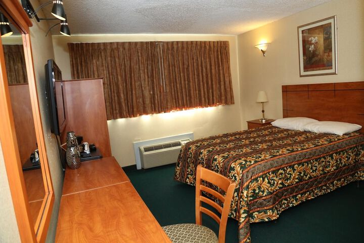Room 20 of 37