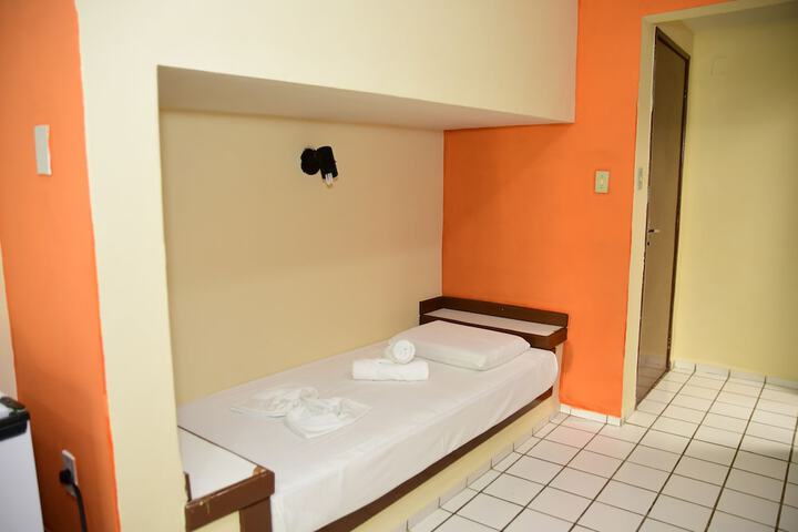 Room 12 of 82