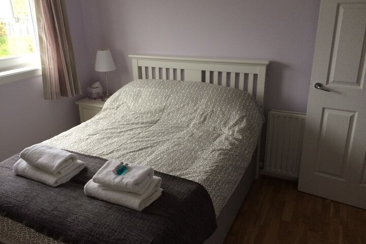 Room 4 of 33