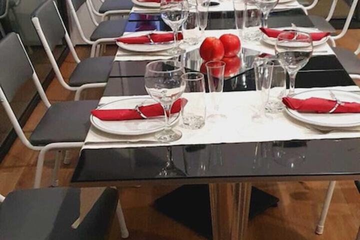 Dining 16 of 39
