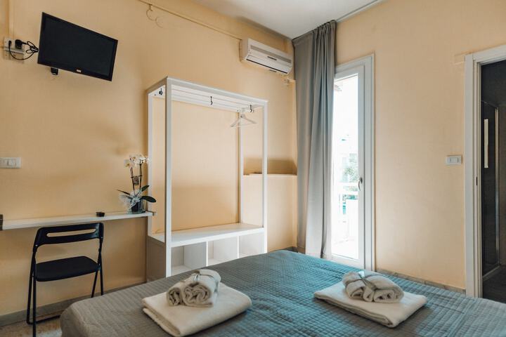 Room 7 of 21