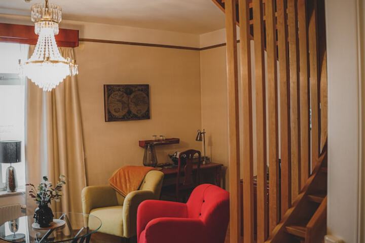 Room 41 of 86