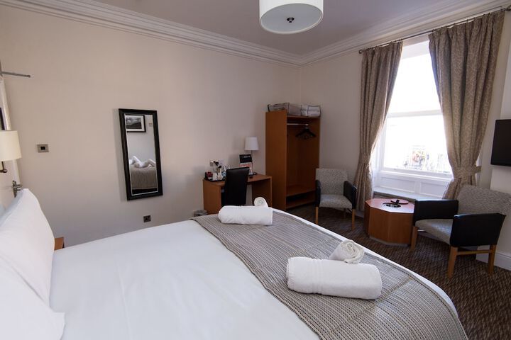 Room 12 of 44