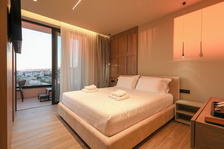 Room 84 of 165