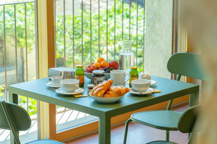 Breakfast/Coffee Service 15 of 23