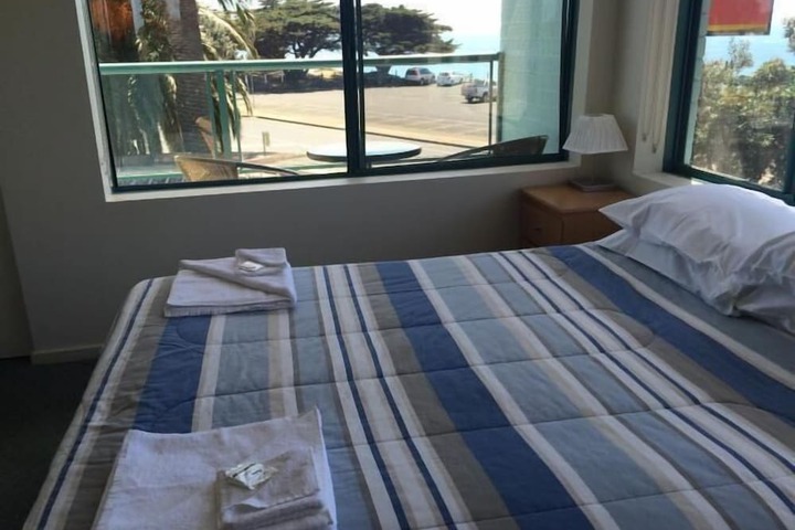 Room 2 of 13