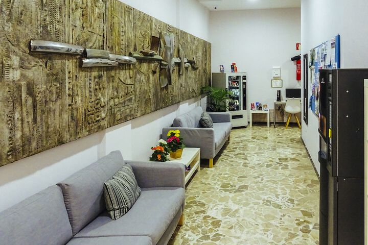 Hotel Interior 6 of 148