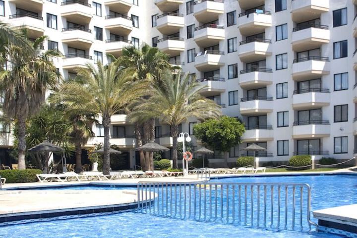 Pool Hotel