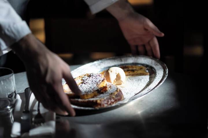 Dining 61 of 70