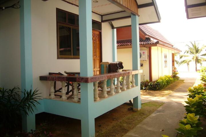 Room 5 of 50