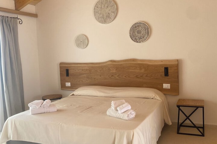 Room 25 of 104