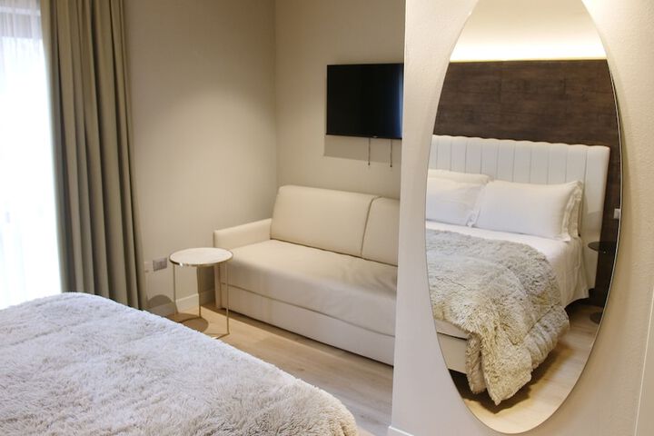 Room 42 of 88