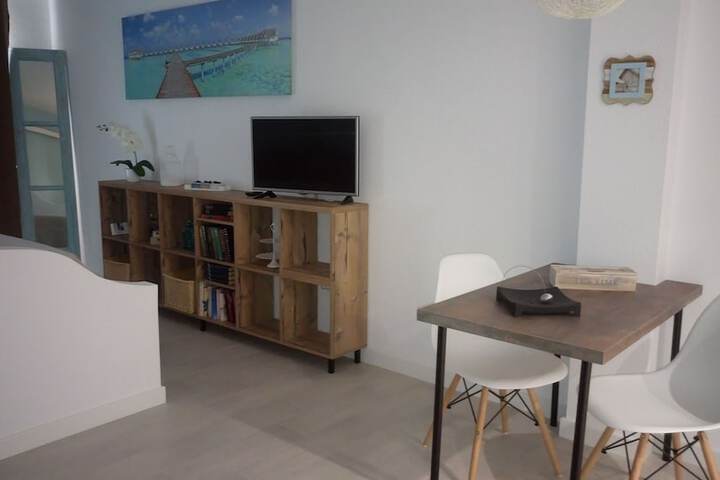 Room 8 of 31