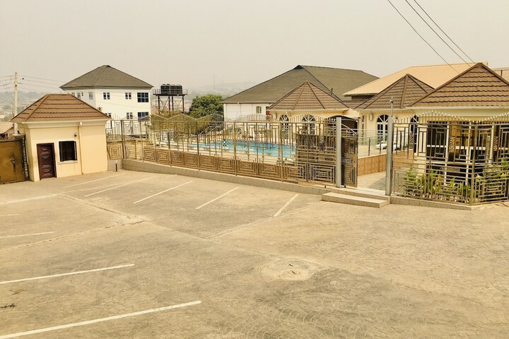 Property Grounds 53 of 55