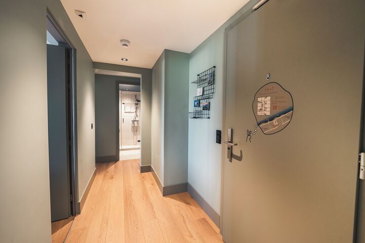Room 28 of 224