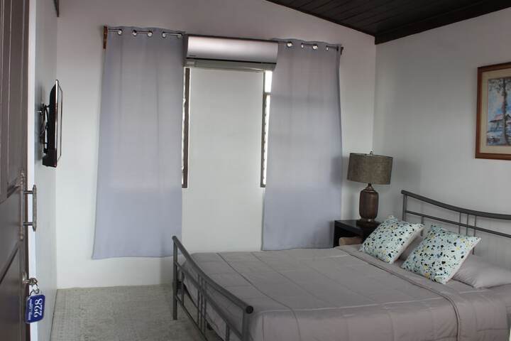 Room 9 of 82