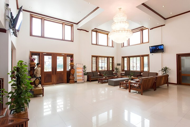Hotel Interior 2 of 133