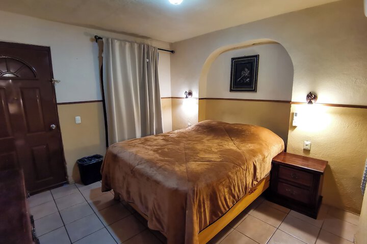 Room 13 of 114