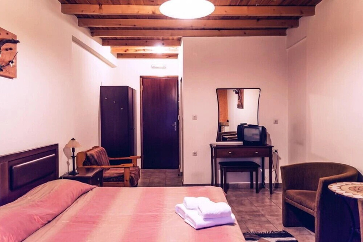 Room 3 of 4