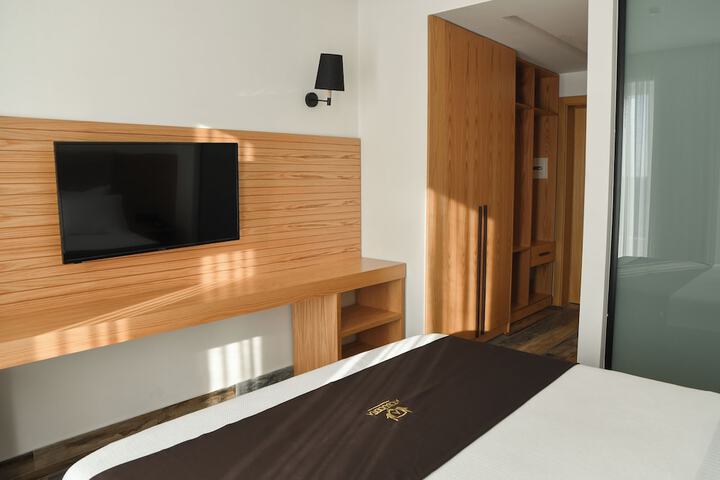 Room 25 of 73