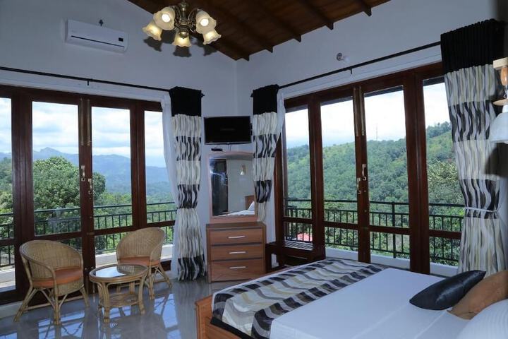Room 2 of 14