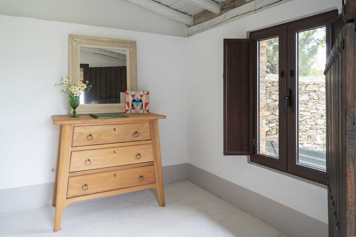 Room 11 of 39