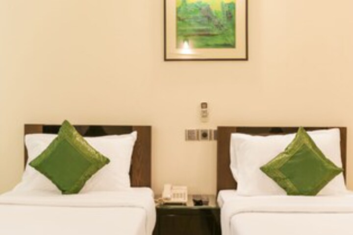 Room 22 of 40