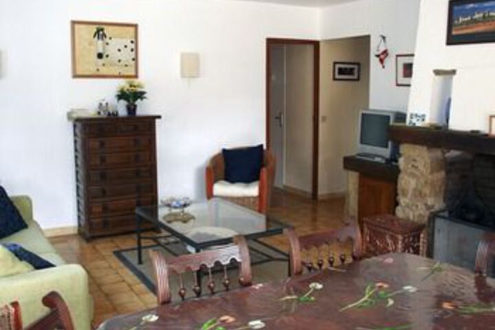 Room 16 of 22