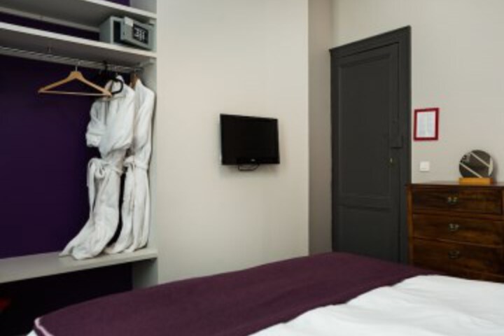 Room 12 of 35