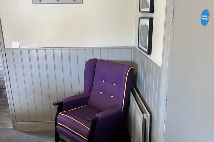 Room 8 of 33
