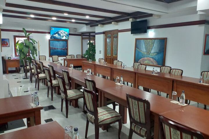 Business Center 207 of 263