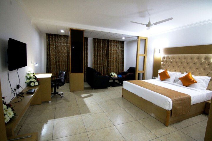 Room 13 of 59