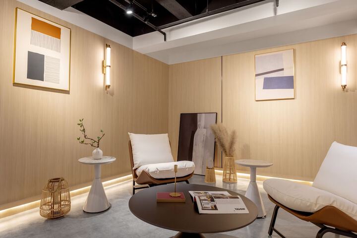 Hotel Interior 2 of 23