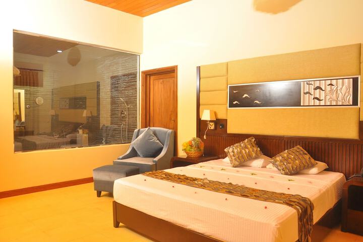 Room 5 of 61