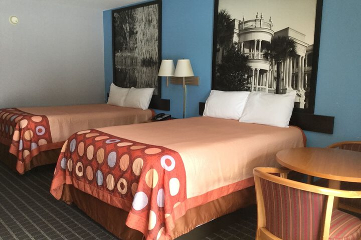 2 Double Beds (11 of 11)