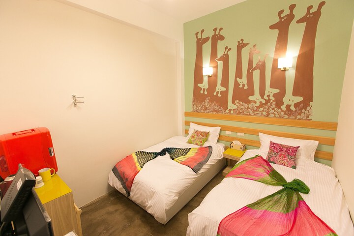 Room 14 of 43