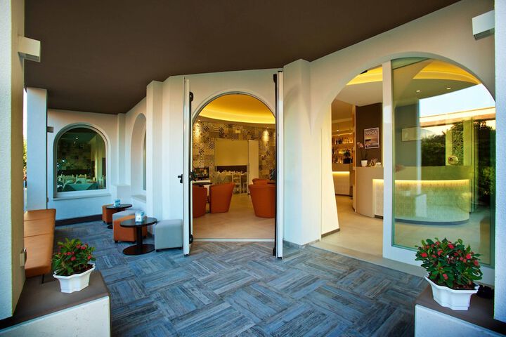 Hotel 2 of 36