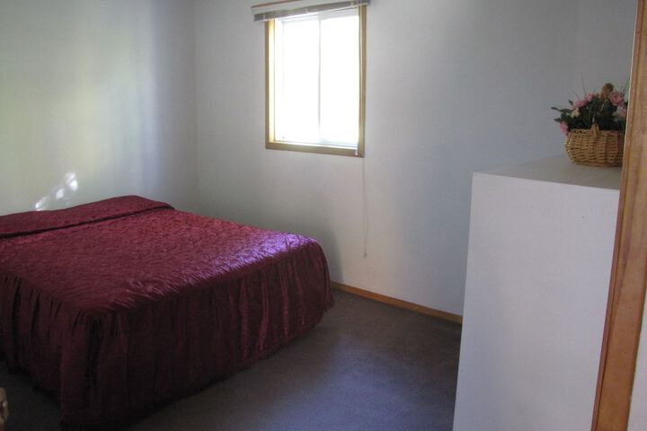 Room 2 of 80