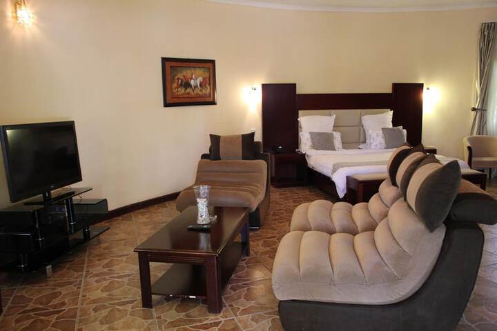 Room 12 of 75