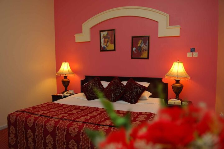 Room 4 of 6