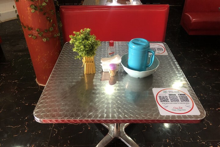 Dining 44 of 60