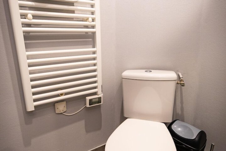 Room 62 of 70