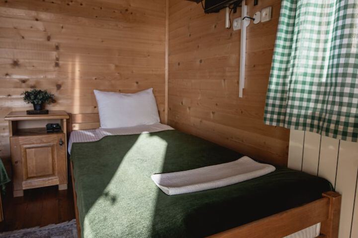 Room 49 of 129