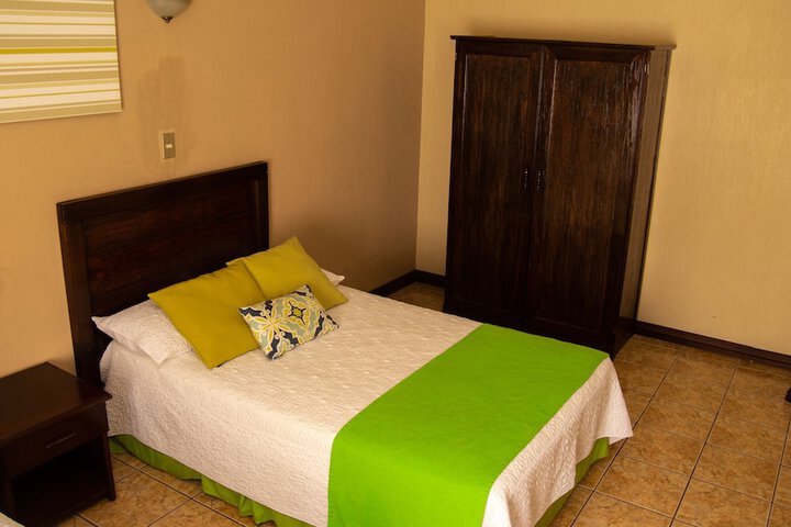 Room 15 of 65