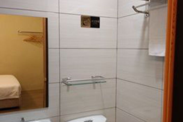 Room 5 of 47