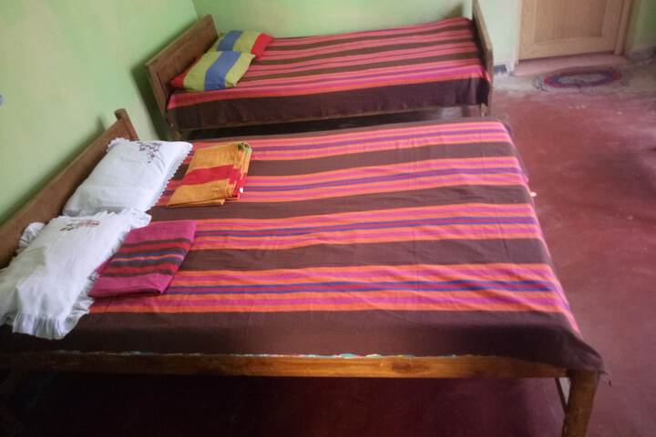 Room 6 of 31