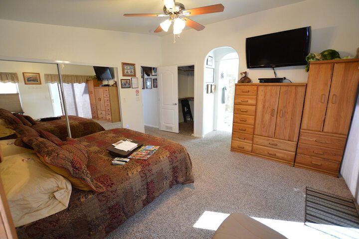 Room 4 of 35