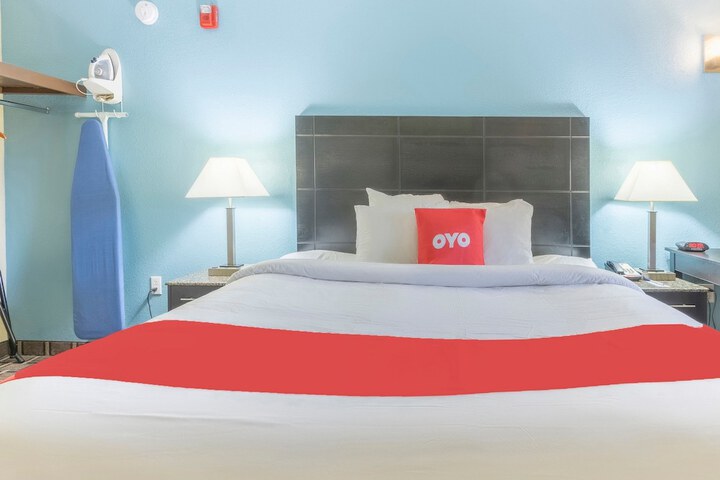 1 King Bed (11 of 29)